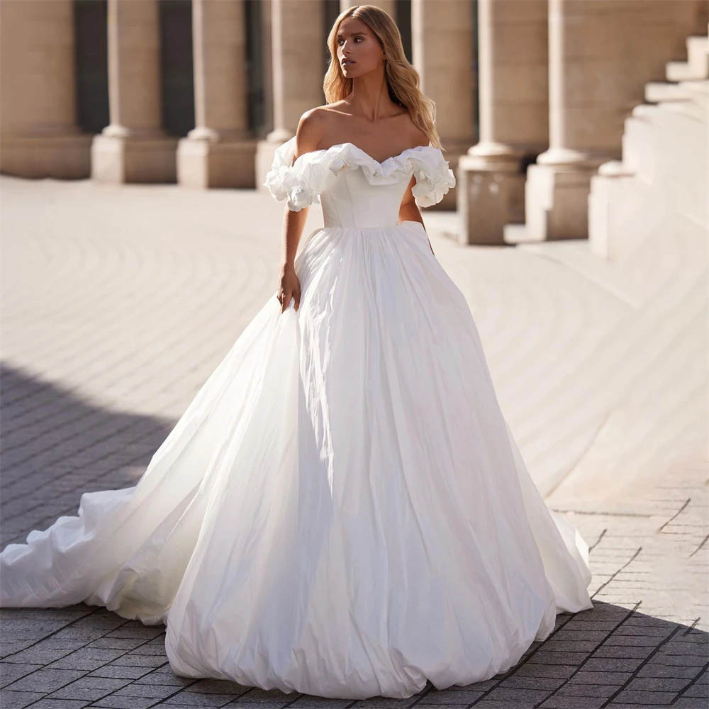 

Bohemia Solid White Wedding Dresses Ruched Flowers Off Shoulder A-Line Bridal Gowns Backless Princess Pageant 2023 Bride Dress