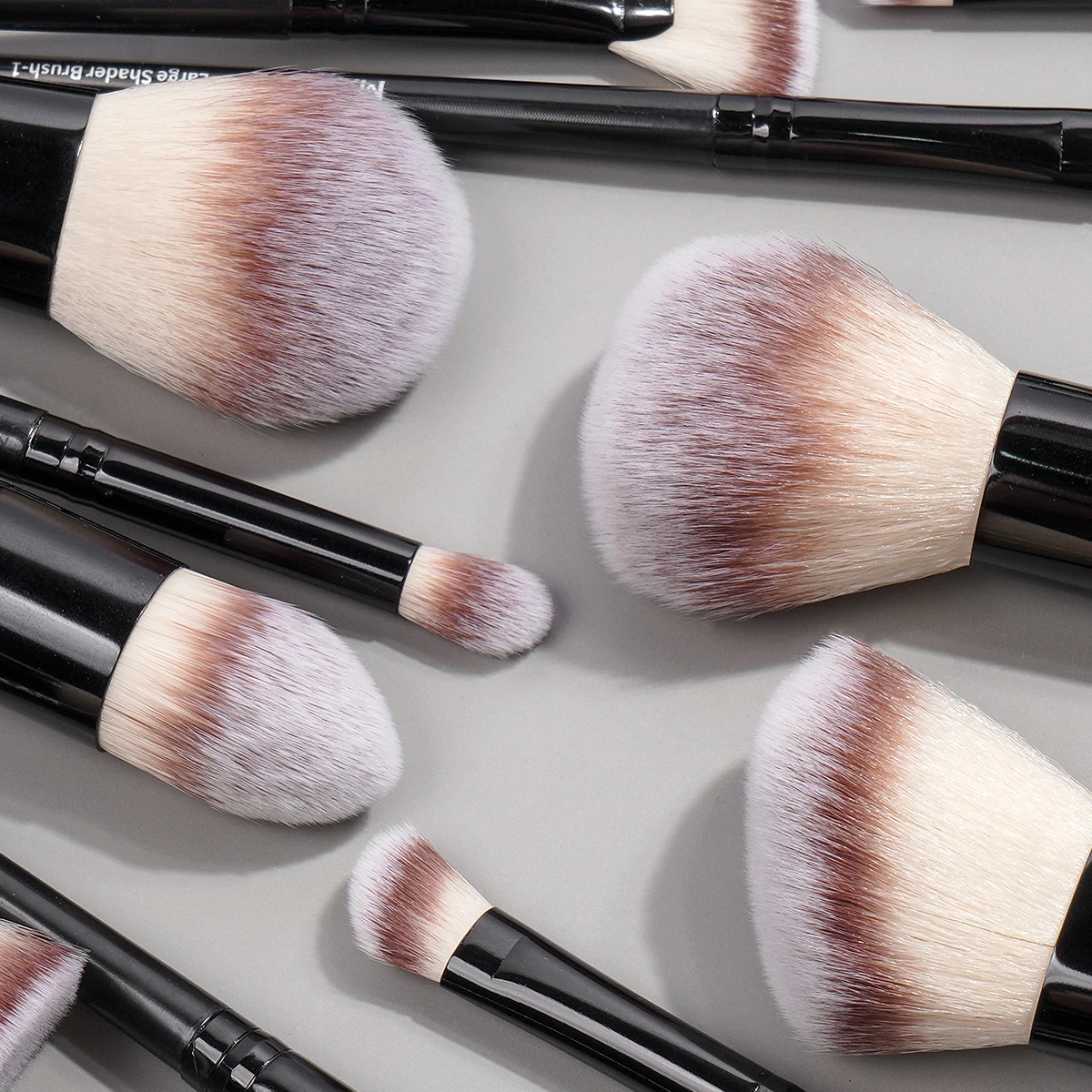 MAANGE Set di pennelli per trucco professionale da 20 pezzi con custodia per fondotinta, fard, ombretto, regalo per principianti