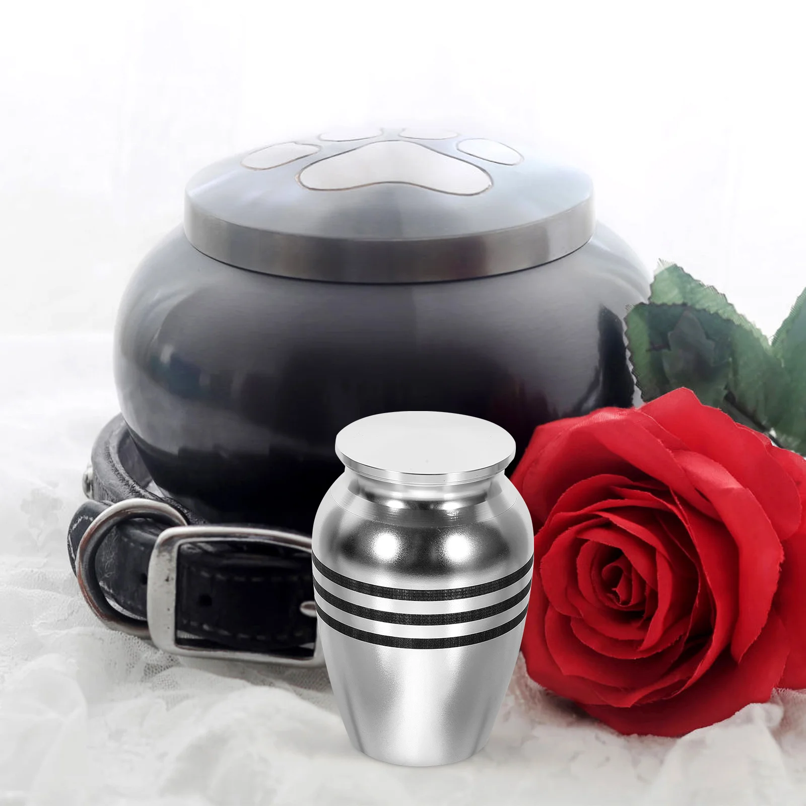 

Alloy Miniature Pet Cremation Urn Secure Screw Lid Portable Keepsake Container for Ashes Dog Cat Memorial Memorials Pet Urn