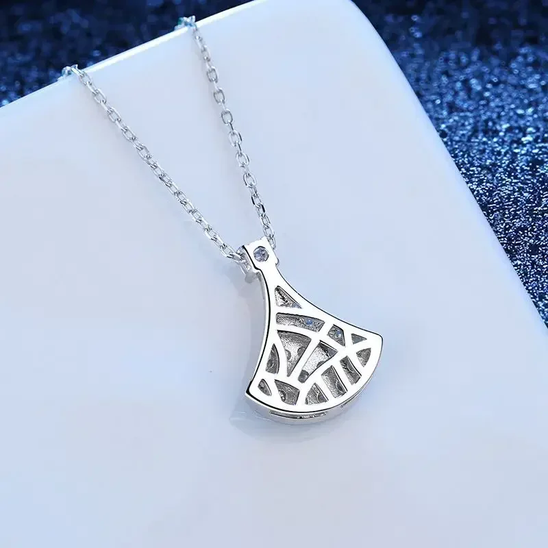 Collier pendentif Moissanite coupe ronde pour femme, 100% argent regardé 925, 0.62 carat véritable, bijoux fins, fête de mariage, patients