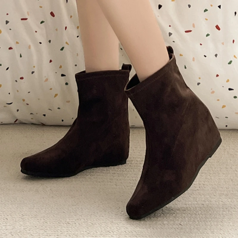 Women's Ankle Boots Flats Suede Fashion Shoes Casual Designer Winter Boots 2025 Walking New Warm Trend Snow Chelsea Mujer Botas