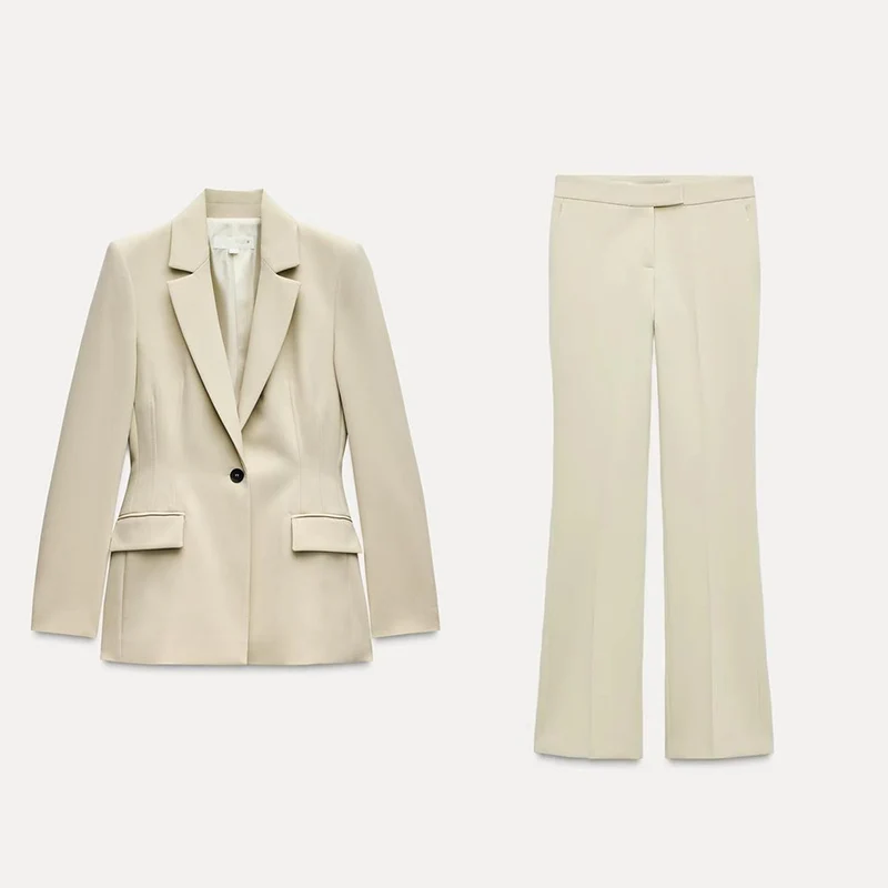 

Spring 2025 Women's Suit Jaet And Flared Pants Set Faionable Workwear Look Z Brand New Arrival