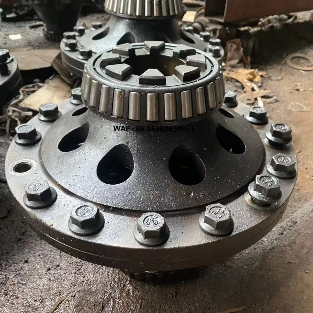 

New Iron Heavy Truck Inter-Axle Differential Assembly Replacement Axle Housing