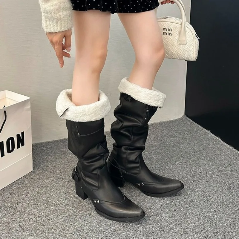 

Woman Black Punk Knee High Platform Low Heel Trend Punk Gothic New Rock Leather Fashion Women Chunky Knight Motorcycle Footwear