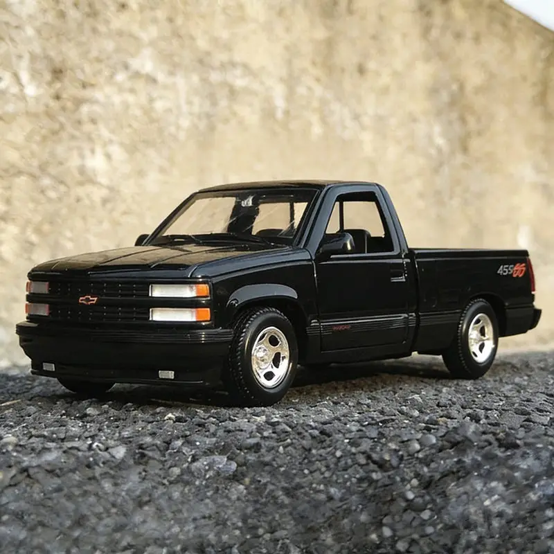

Maisto 1:24 Chevrolet 454 SS 1993, модель пикапа из сплава, литая металлическая модель внедорожника, высокодетализированная, детская игрушка, подарок