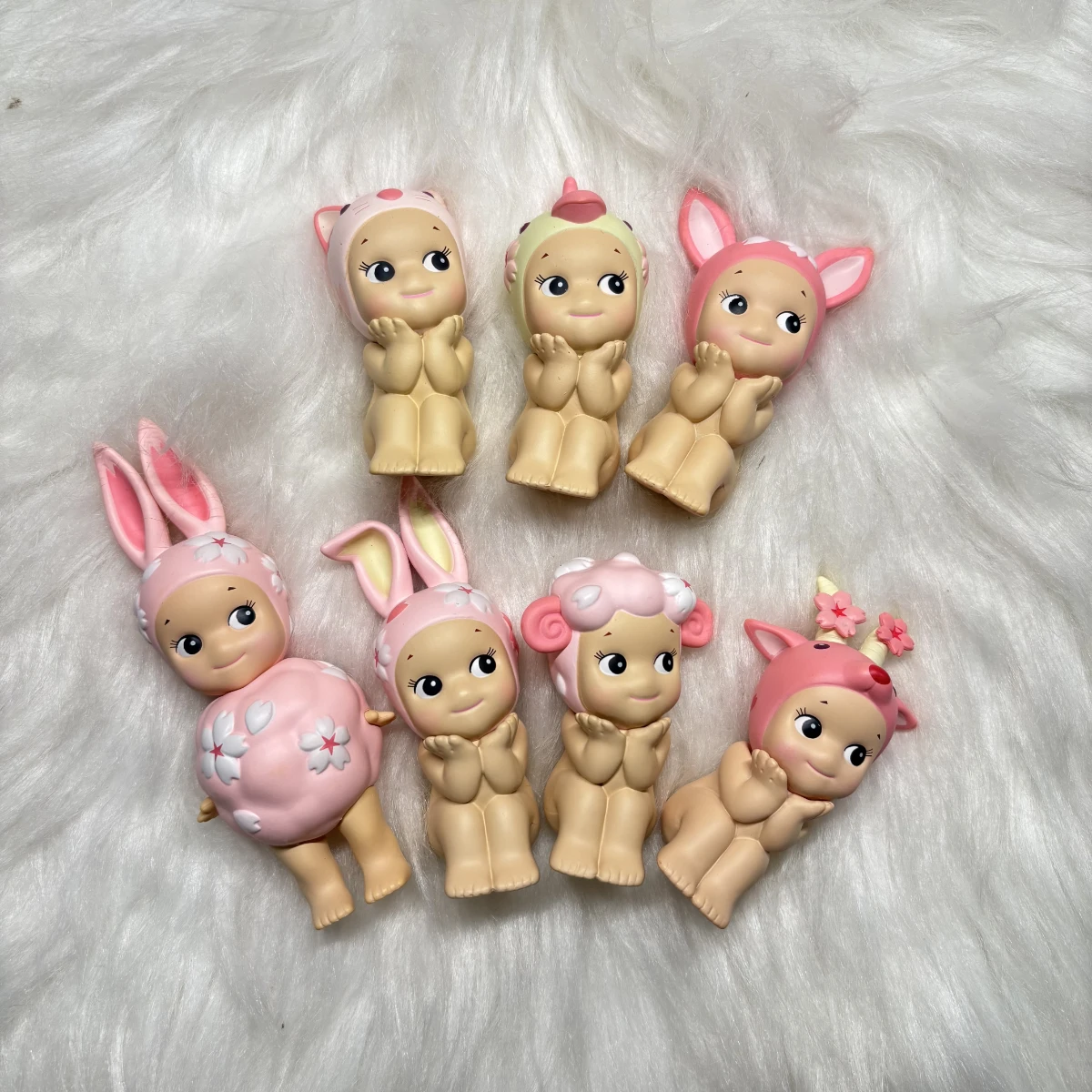 

Мини-фигурка Sonny Angel, серия «Цветущая вишня» 2025, без коробки и упаковки, случайная упаковка, сидящий кролик «Цветущая вишня» SAS65962