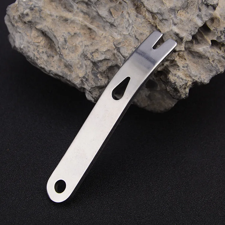 EDC pocket tool mini pocket version stainless steel pry bar crank shaped scraper winding tool nail keychain