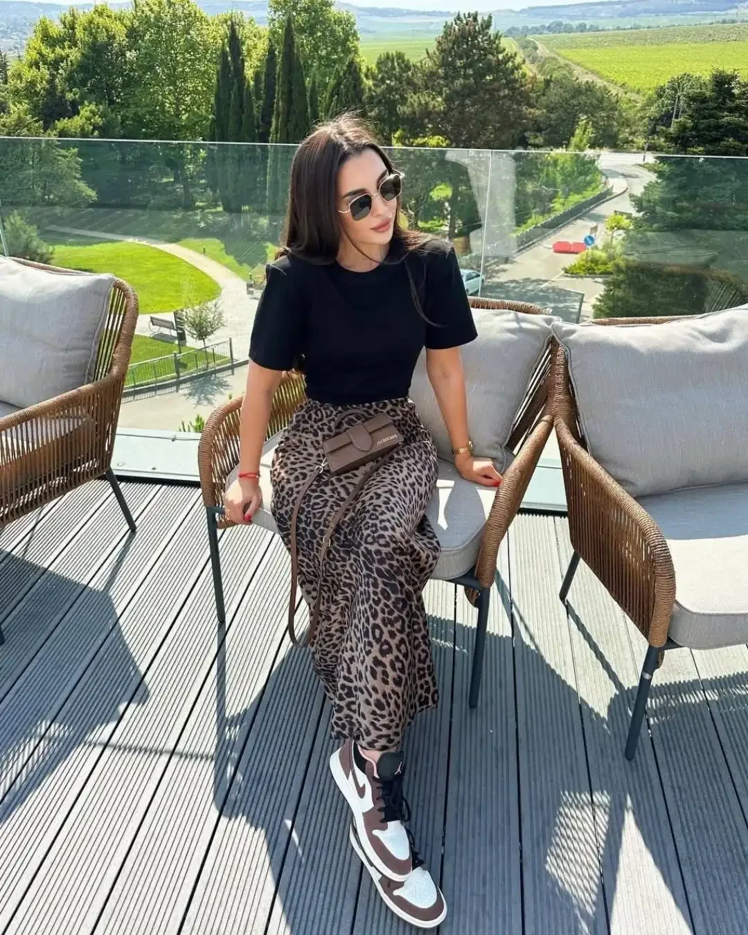 女性シックなヒョウ柄マキシスカートプリーツハイウエストスリムフィッシュテールスカートセクシーな 2026 女性ファッション休暇ストリートミディスカート