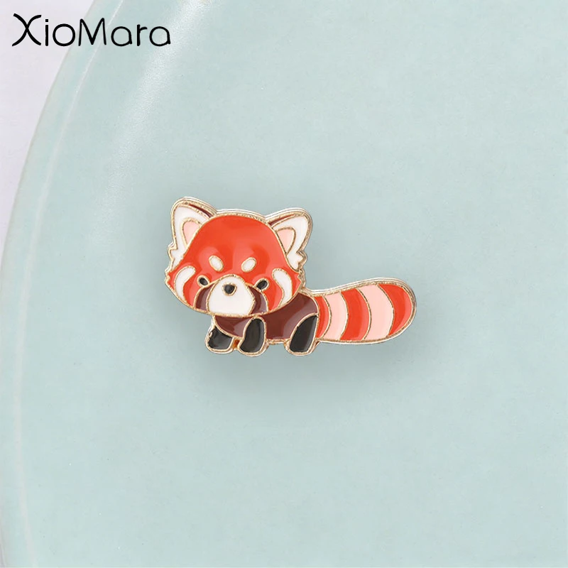 Cute Cartoon Raccoon Enamel Pin, Funny Animal Badge, Fashion Accessory for Clothes and Backpacks, Gift for Raccoon Lovers