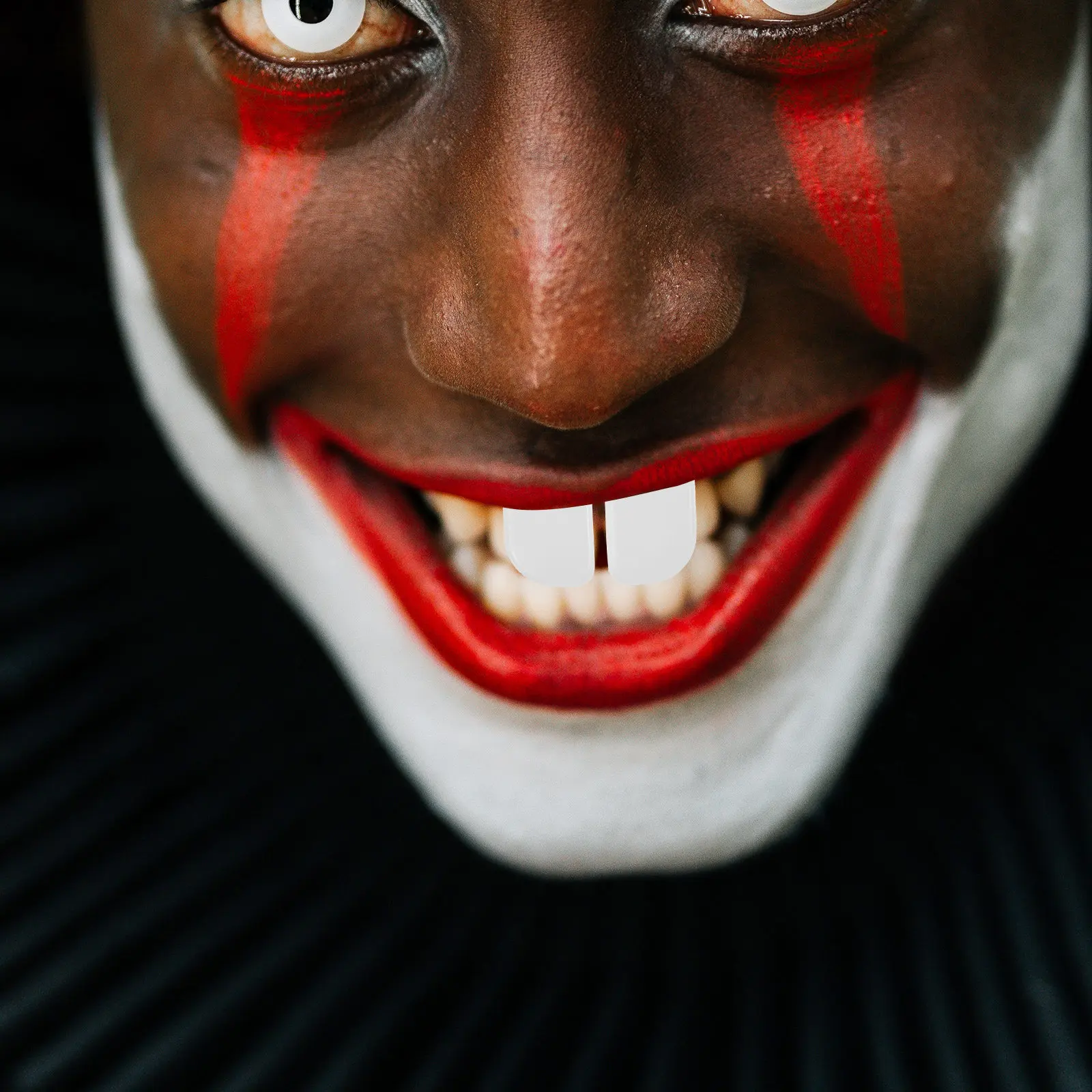 Dentes de Coelho de Silicone R - Easy Cosplay Prop avaliação e preço