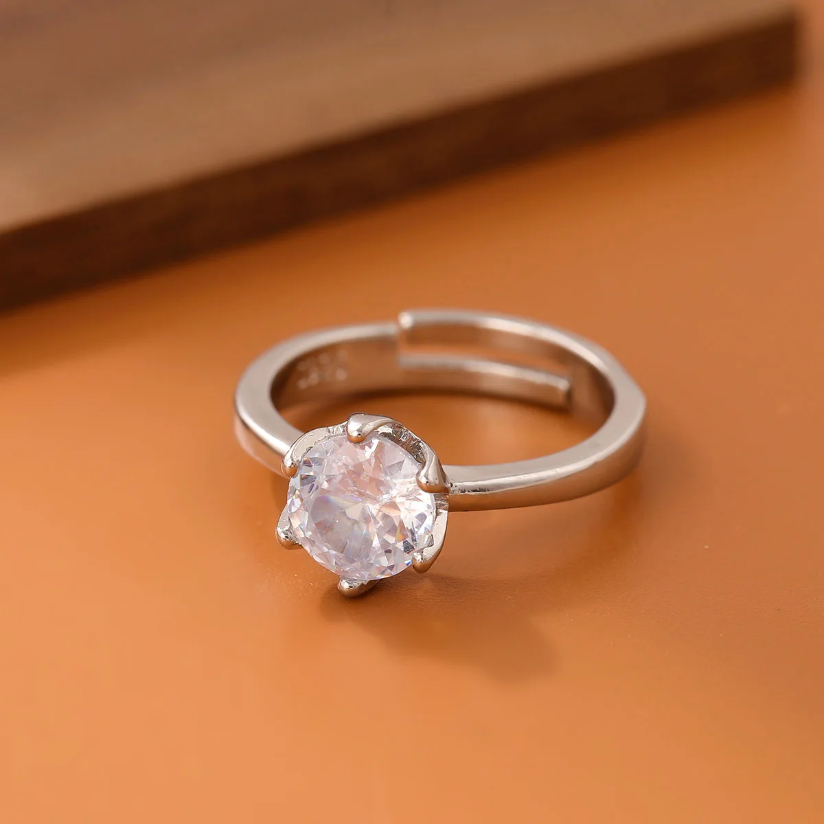 

New Fashion Crystal With Six Claws 925 Sterling Silver Hearts And Arrows Personality Exquisite Popular Opening Rings R164