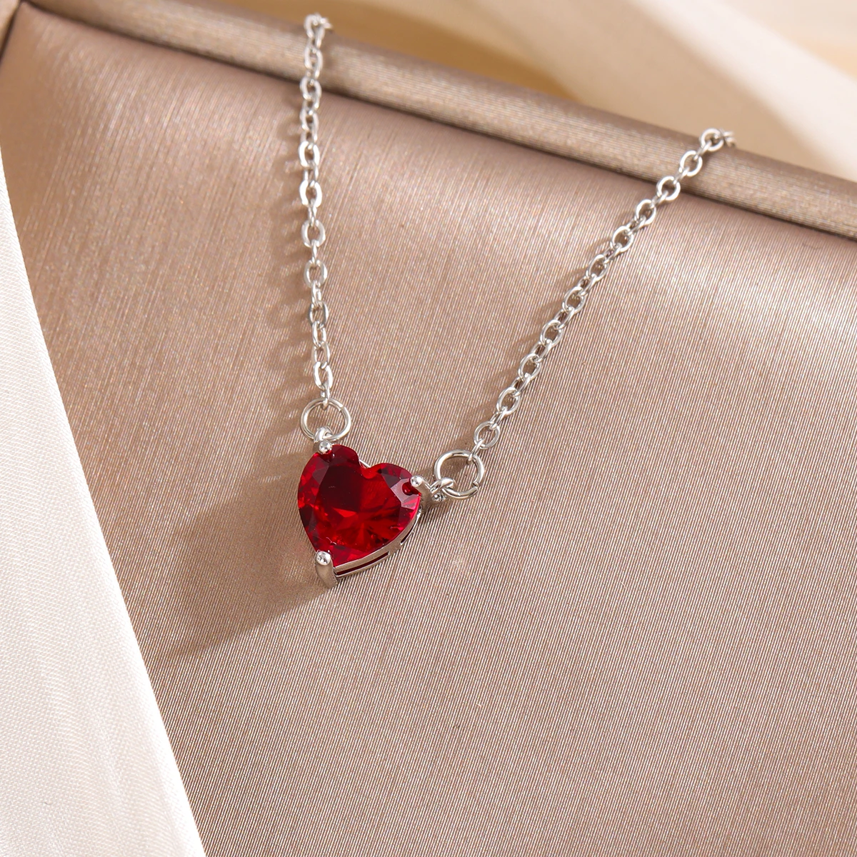 Red Peach Fashion Heart Love Crystal 925 Sterling Silver Clavicle Chain Pendant Necklaces view 3