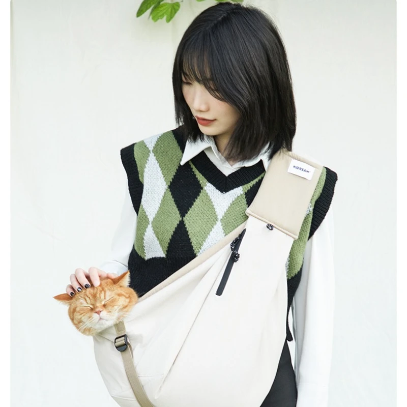 

Cat Carrier Bag Adjustable Drawstring Anti-Escape Hug Style Lightweight Tote Crossbody for Citywalk Biking Up to 20lbs
