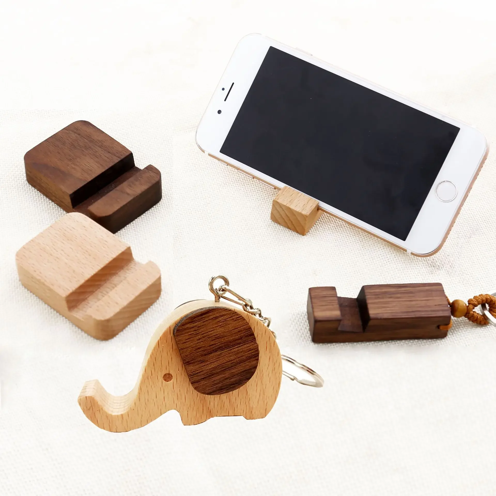 Black Walnut Mobile Phone Holder Keyrings Men Car Key Chain Pendant Engraving Logo Customized Elephant Solid Beech Wood Keychain