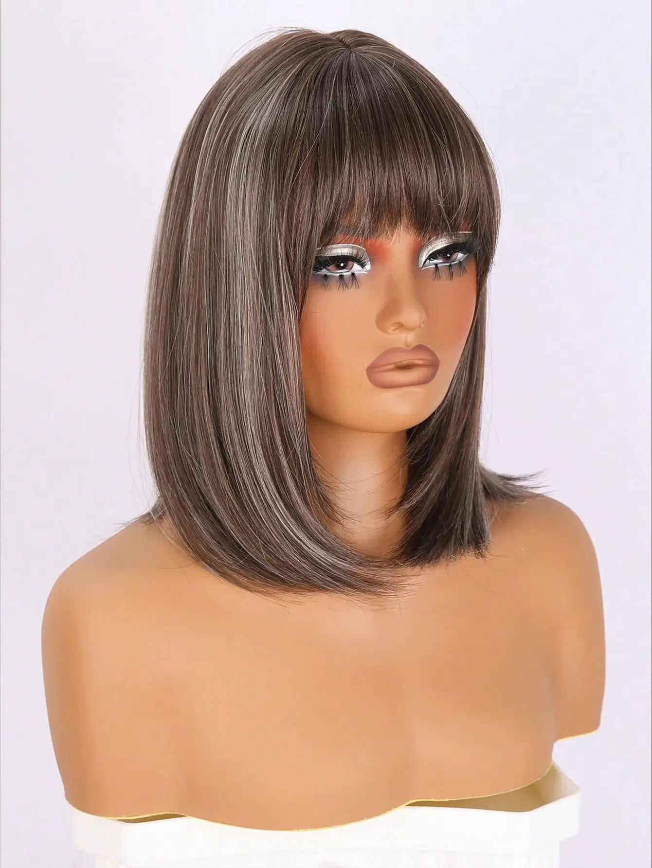 

Темно-коричневый парик с бежевыми прядями, короткий, прямой, с челкой и розовым кружевом, синтетический, подходит для повседневной носки/вечеринок/праздников