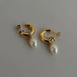 2023 New Drop Pearl Studs Hoop Earrings for Women Gold Color Eardrop Minimalist Tiny Huggies Hoops Wedding Fashion Jewelry Gifts