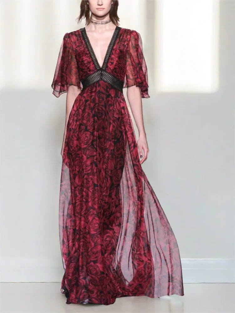 

Hepburn's red rose floral dress with a long collar and an extra-long design