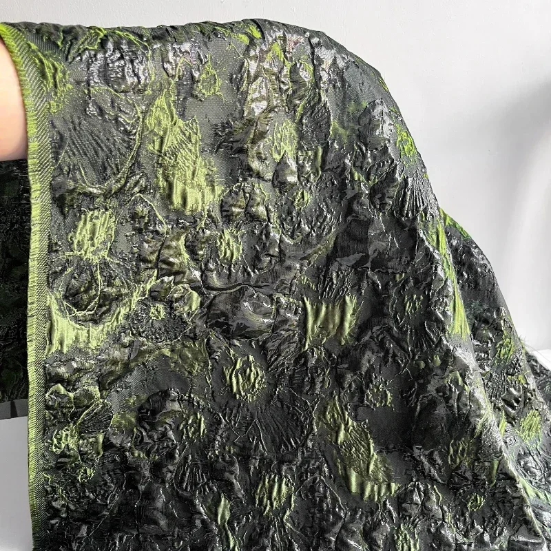 

Micro Light Flower Jacquard Concave Convex Deep Green Fabric Three-dimensional Texture Relief Home Decoration Clothing Fabric