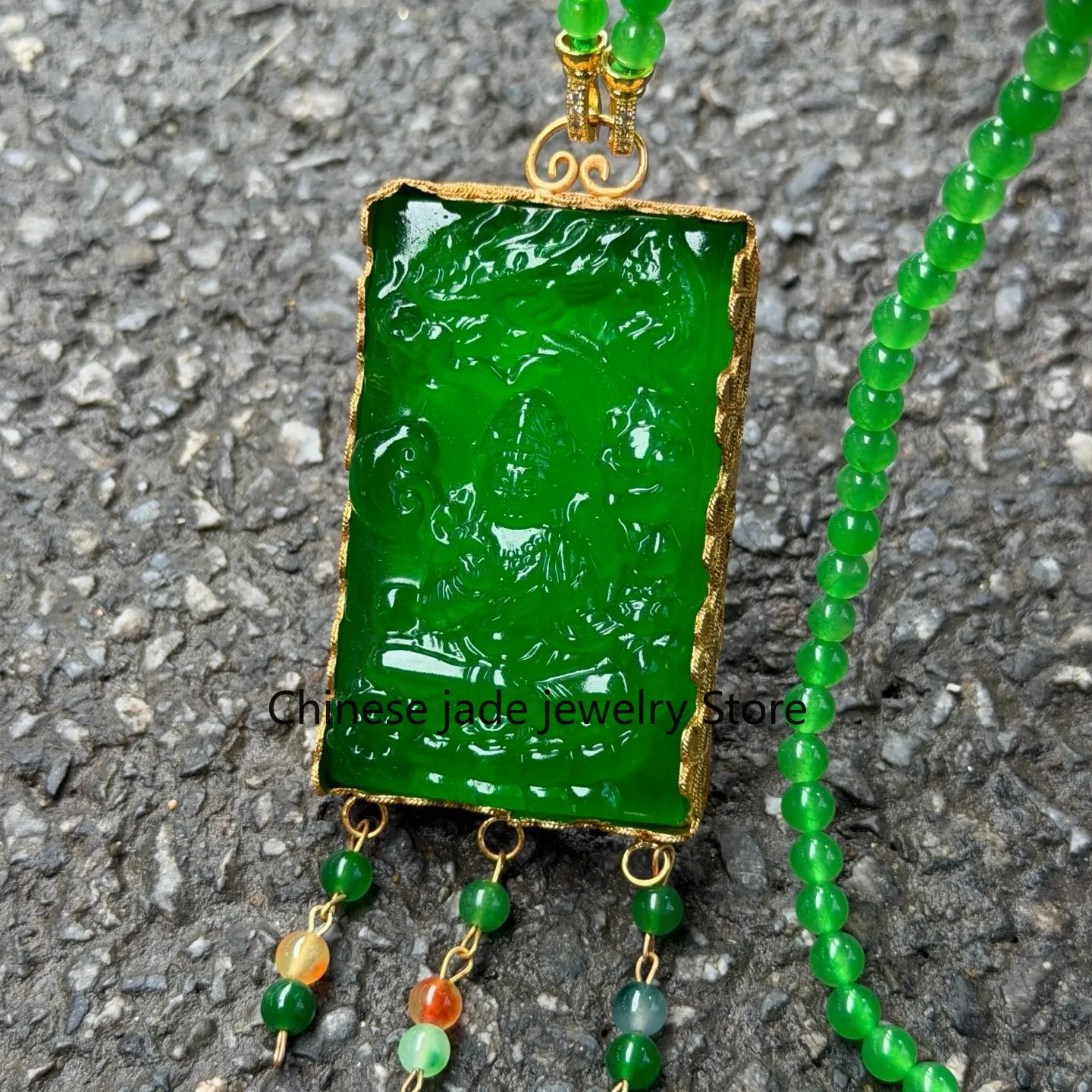 Colgante y collar de jade birmano verde hielo de naturaleza real, jadeíta Kwan-Yin