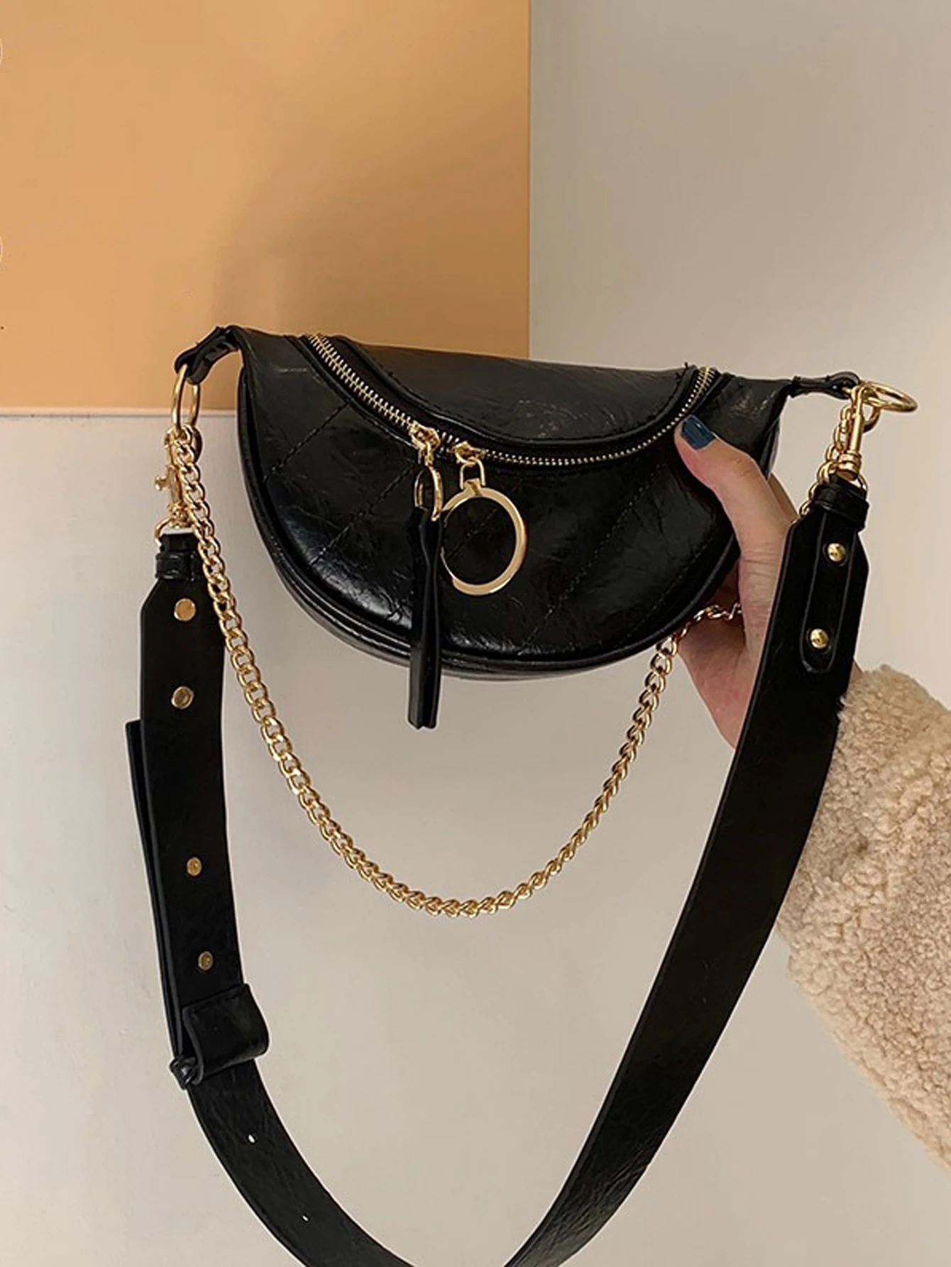 Bag New 2023 Network Red Versatile Super Hot Chest Bag Women\'s Ins Trendy Cross Fashion Waist Bag One Shoulder Chain Small Bag