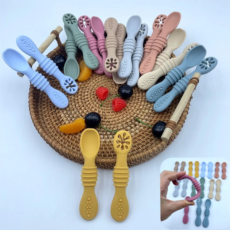 2PCS Baby Learning Spoons Utensils Set Adorable Toddler Tableware Silicone Teether Toys Feeding Scoop Training Rice Paste Spoon