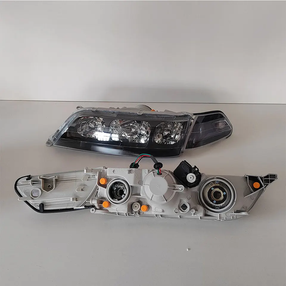 A Pair Car Headlight For Toyota Mark II GX100 JZX100 1996 TO 2000