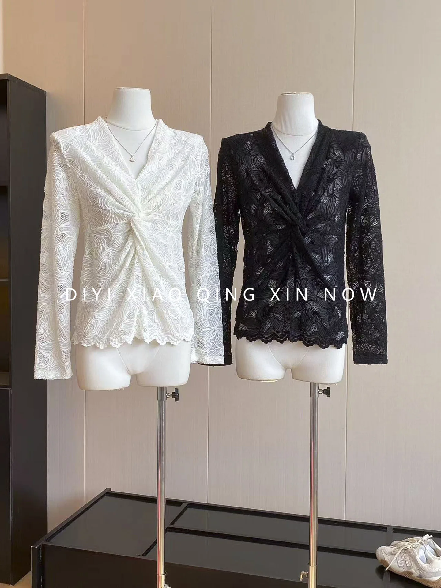 Sexy Slim Fit Long Sleeve Cross V-neck Lace Base Shirt Women's Fashion Commute Style Pure Desire Floral Embroidery Top