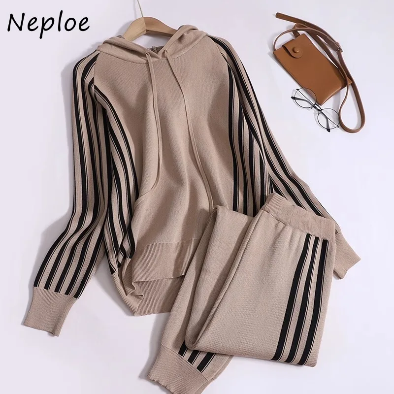 

Осенний модный костюм Neploe, новинка 2024 года, полосатая Толстовка с длинным рукавом, Женские кофты + спортивные брюки с высокой талией, Y2k E-Girl, комплект из двух предметов