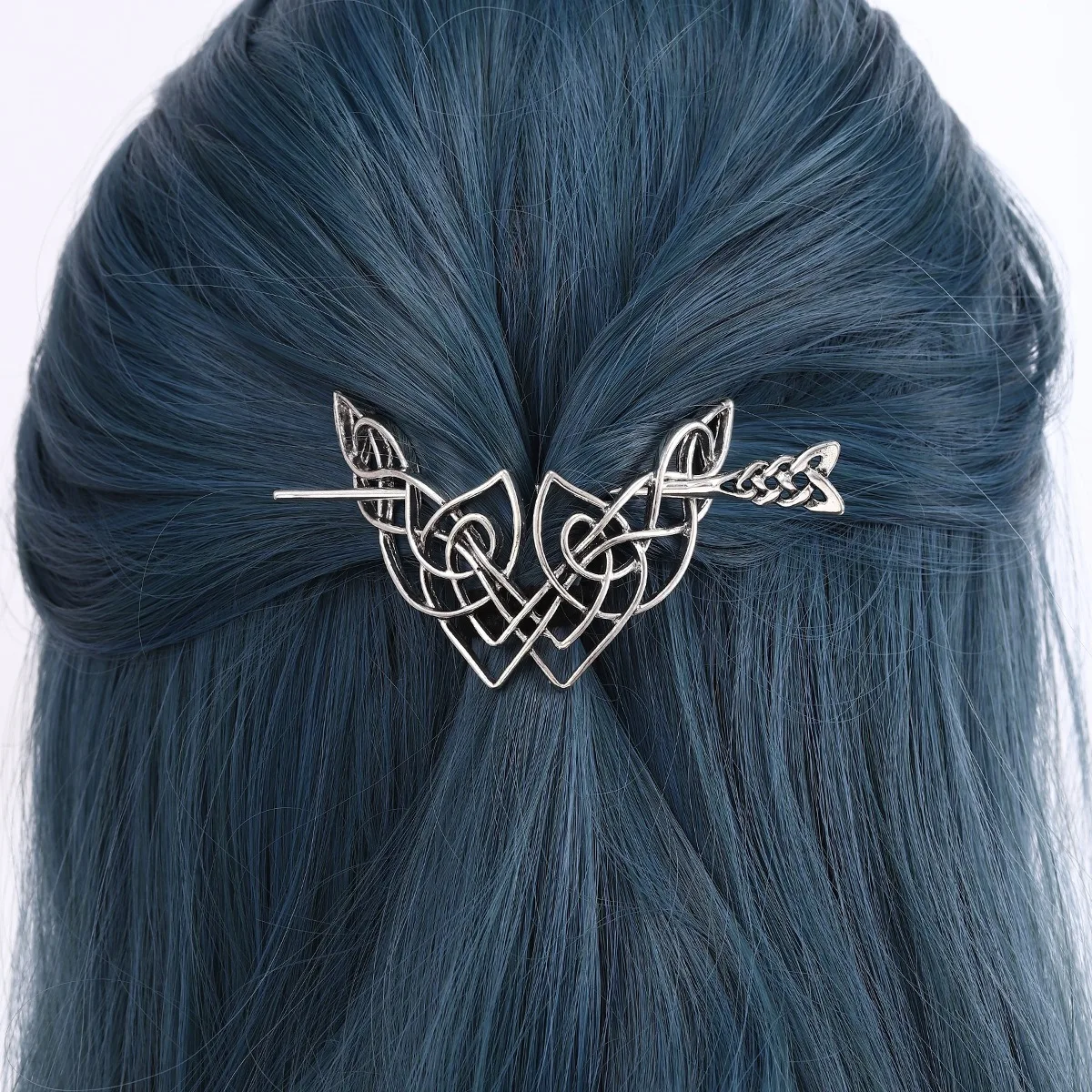 Nordic Viking Heart Shaped Celtic Hair Clip Made of Old Silver Hollow Weaving Pattern Hairpin Retro Palace Coiled Hair Accessory