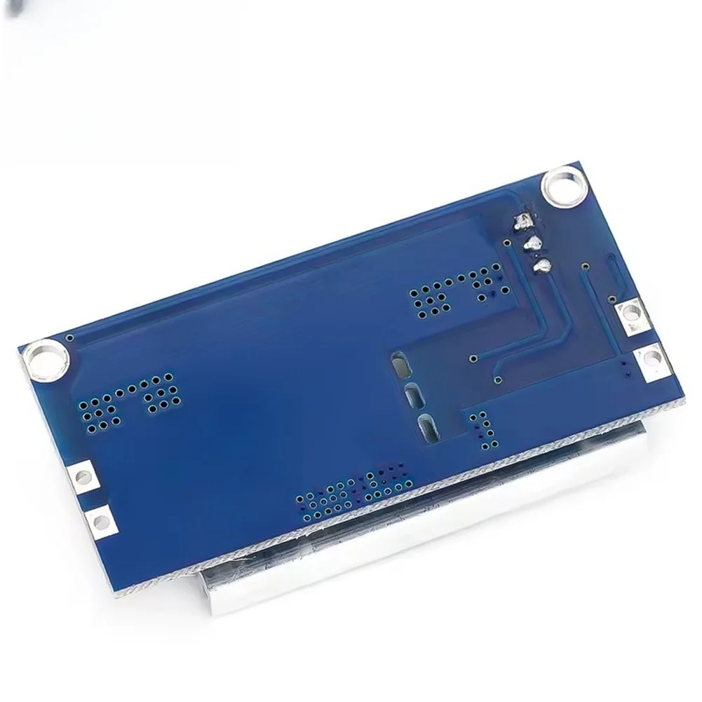 Para XL6009 6A DC módulo convertidor de refuerzo 100W fuente de alimentación de aumento voltaje ajustable 3,5 a 35V entrada 4 a 30V