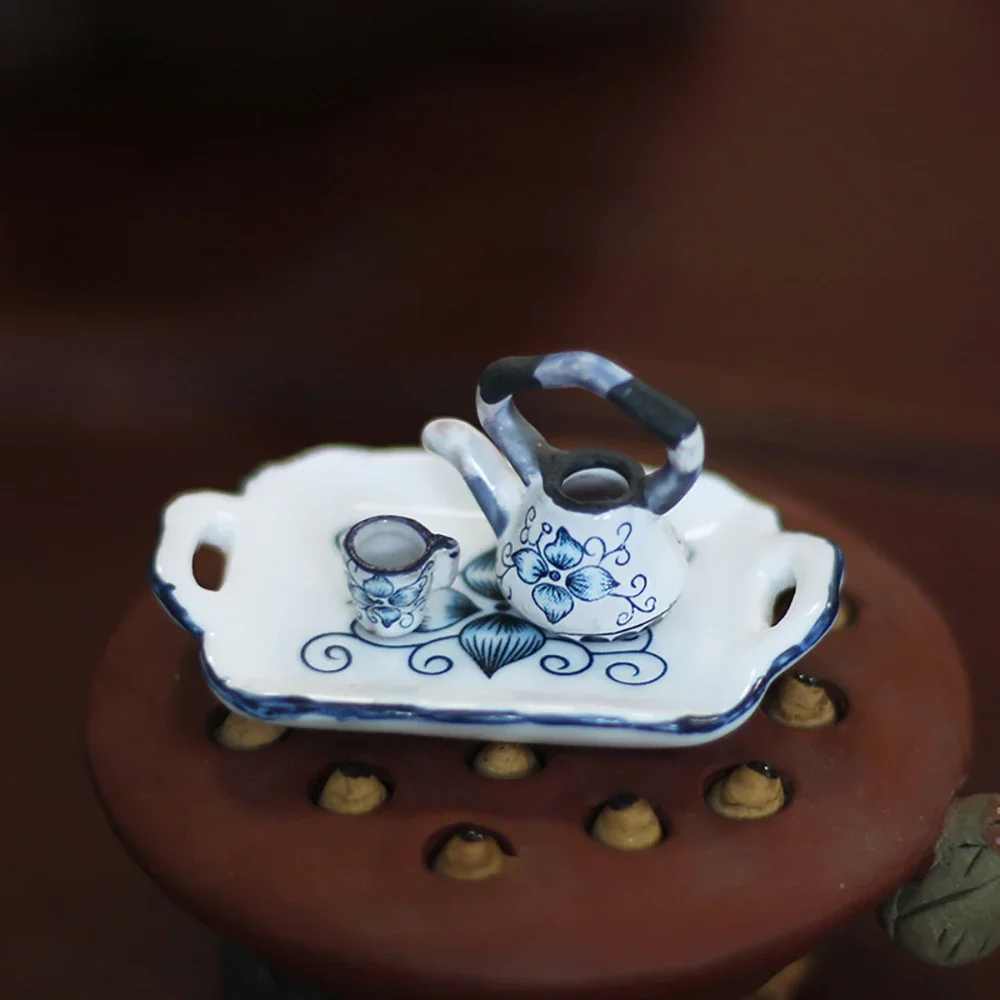 1/12 accessori per la casa delle bambole miniature vassoio da tè in ceramica Mini cibo Dessert piatto da pranzo modello giocattolo per la decorazione della casa delle bambole OB11