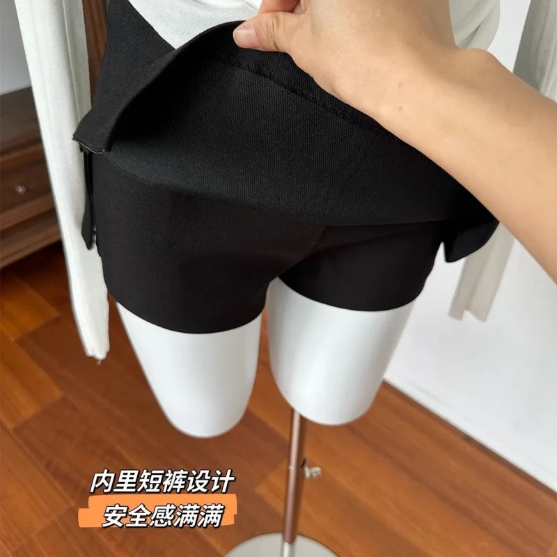 2025 Spring and Autumn New Small Anti-light A-word Skirt Versatile Hip-wrapped Shorts Skirt Temperament Suit Skirt Women
