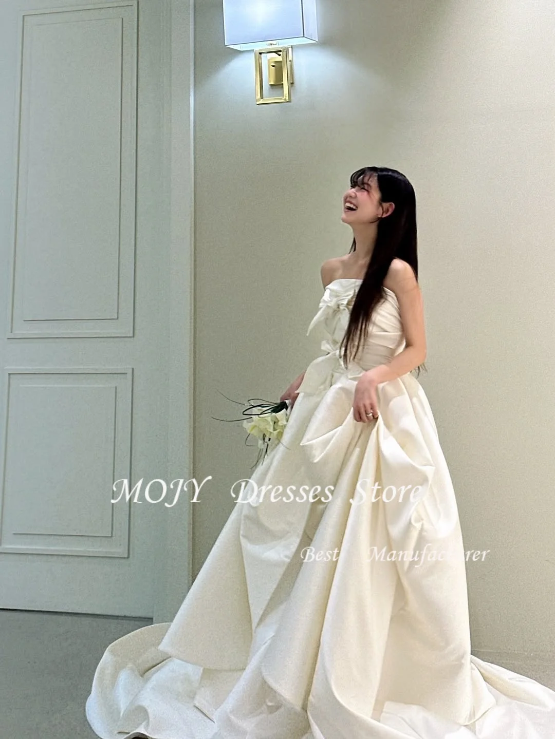모지 코리아 A라인 민소매 새틴 웨딩드레스 코르셋 심플 아이보리 맞춤 예쁜 신부 드레스 스트랩리스