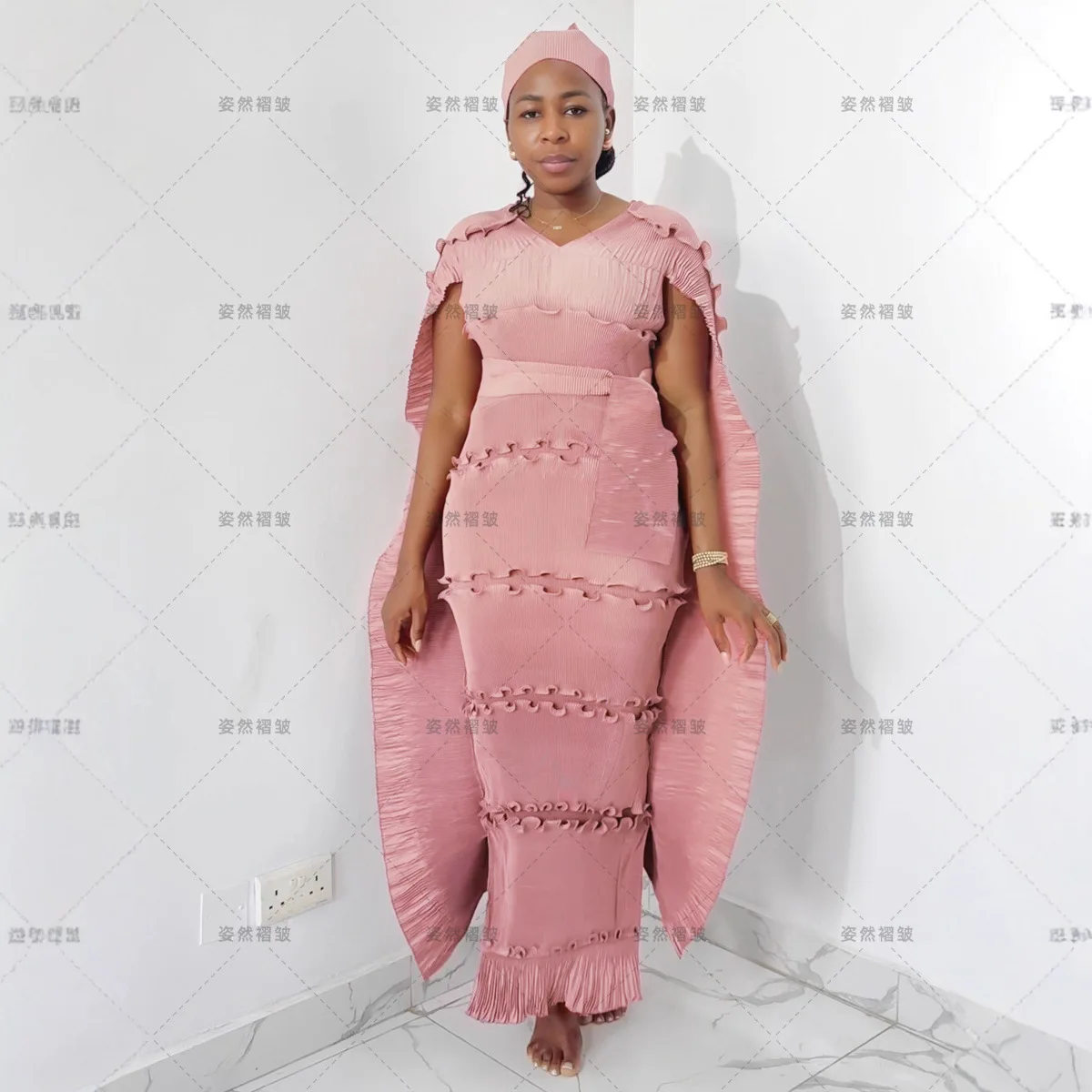 

Miyaki Женская одежда больших размеров Miyake Плиссированное платье с рюшами и подолом Длинное платье Легкое роскошное элитное женское платье с мятым краем