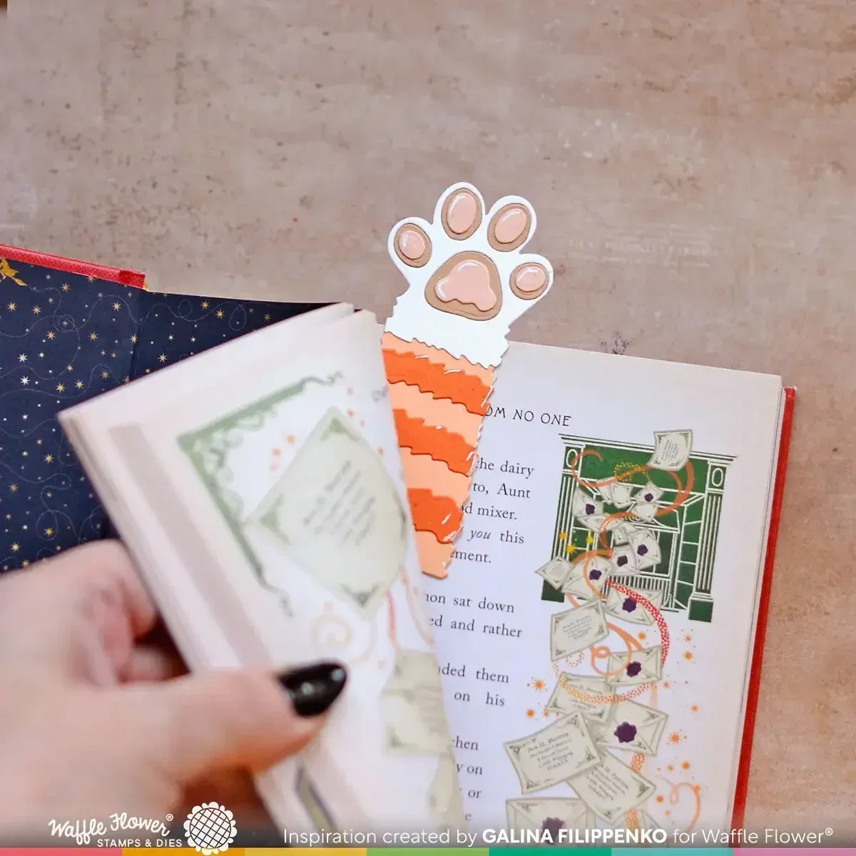 2023 November New Cat Paws Up Bookmarks Metal Cutting Dies Scrapbooking For Craft Greeting Card Making No Clear Stamps