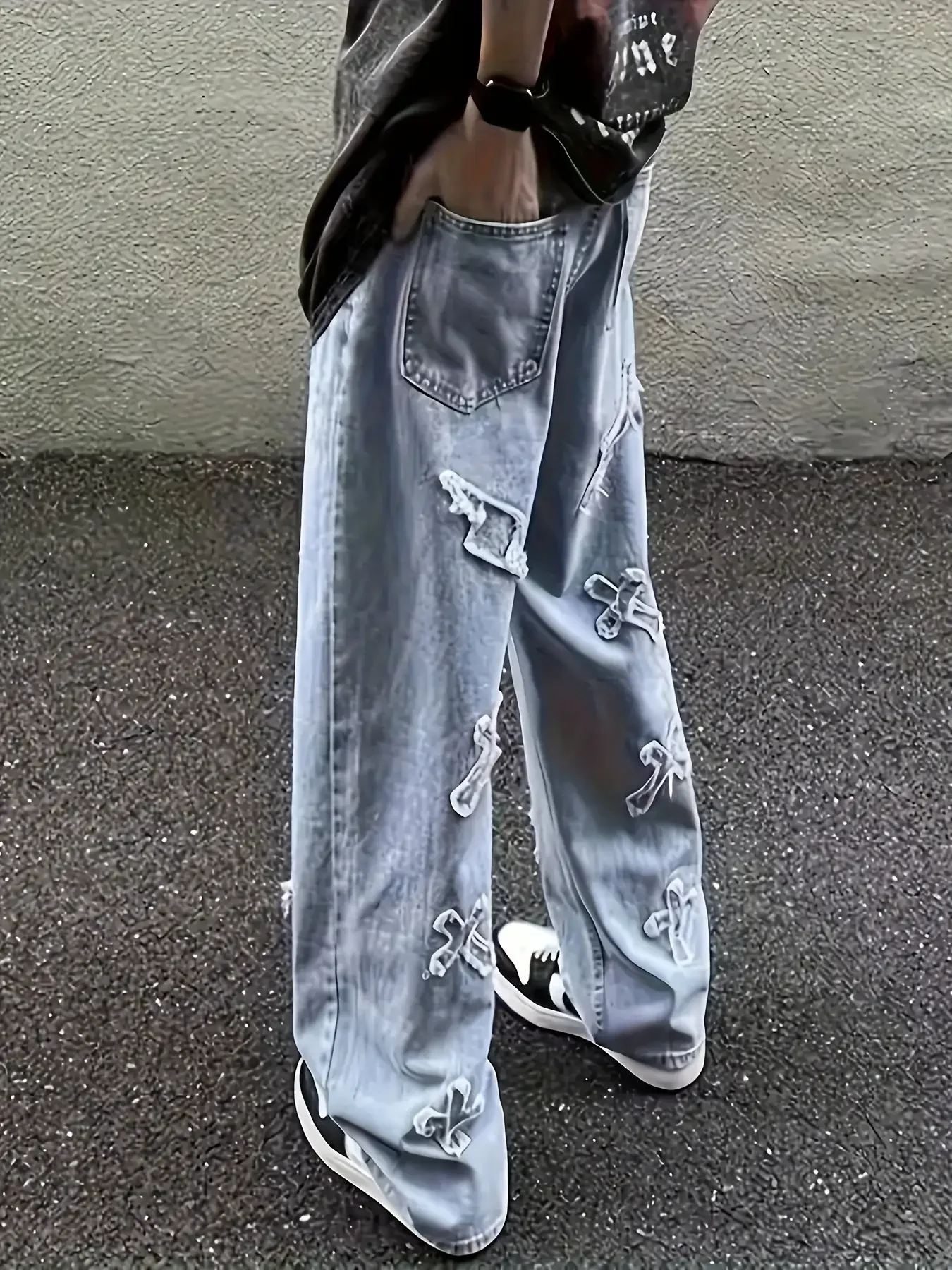 Men's fashionable high street jeans, European and American men's loose and fashionable pants