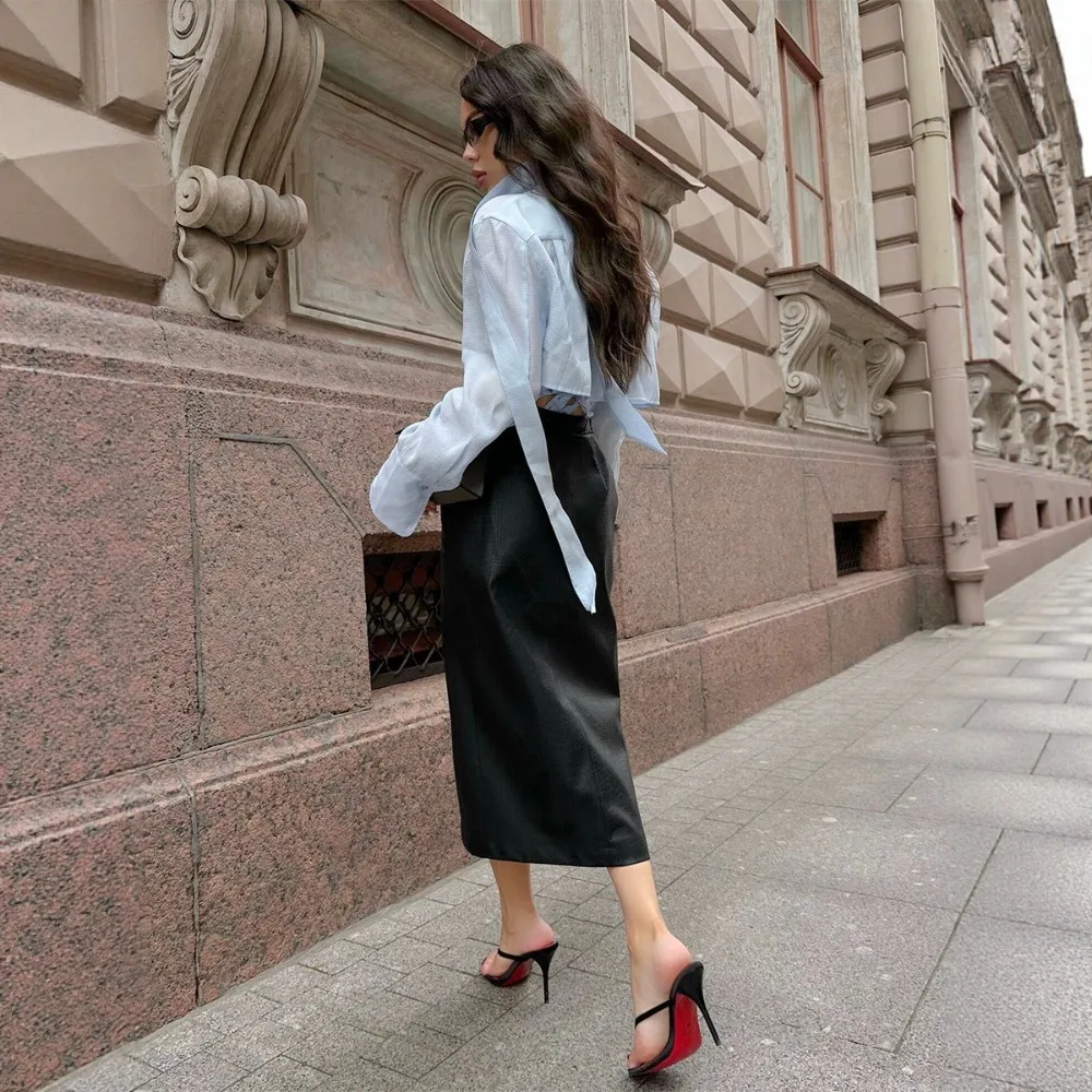 2026 Autumn and Winter New Femininity Sexy High Waist Versatile Knee Split Straight Skirt Leather Texture Unique Fashion Simple