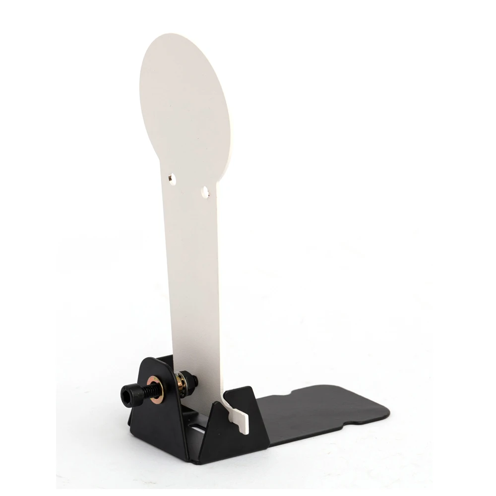 Die langhalsige kreisförmige Zielplatte aus Kohlenstoffstahl mit einem Durchmesser von 2,55 Zoll ist ein Knockdown-Ziel.