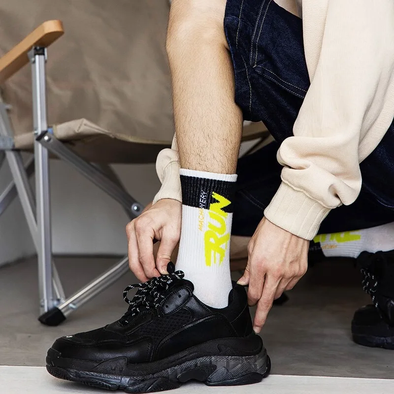 スポーツソックス 通気性 吸汗性 ランニング バスケットボールソックス 速乾性 アウトドアスポーツ トレンド ミッドカーフ サイクリングソックス