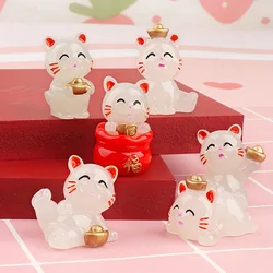 Luminous Cartoon Lucky Cat Mini Figurines Miniature Decoration Cute Glow In The Dark Cats Garden Bonsai Home Decorations Craft