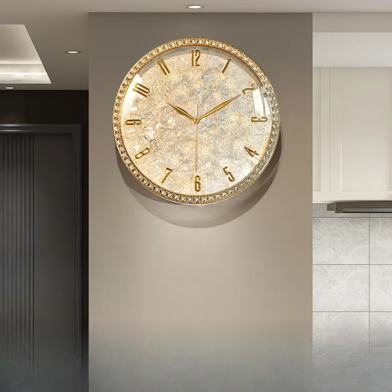 New simple and atmospheric shell wall-mounted clock