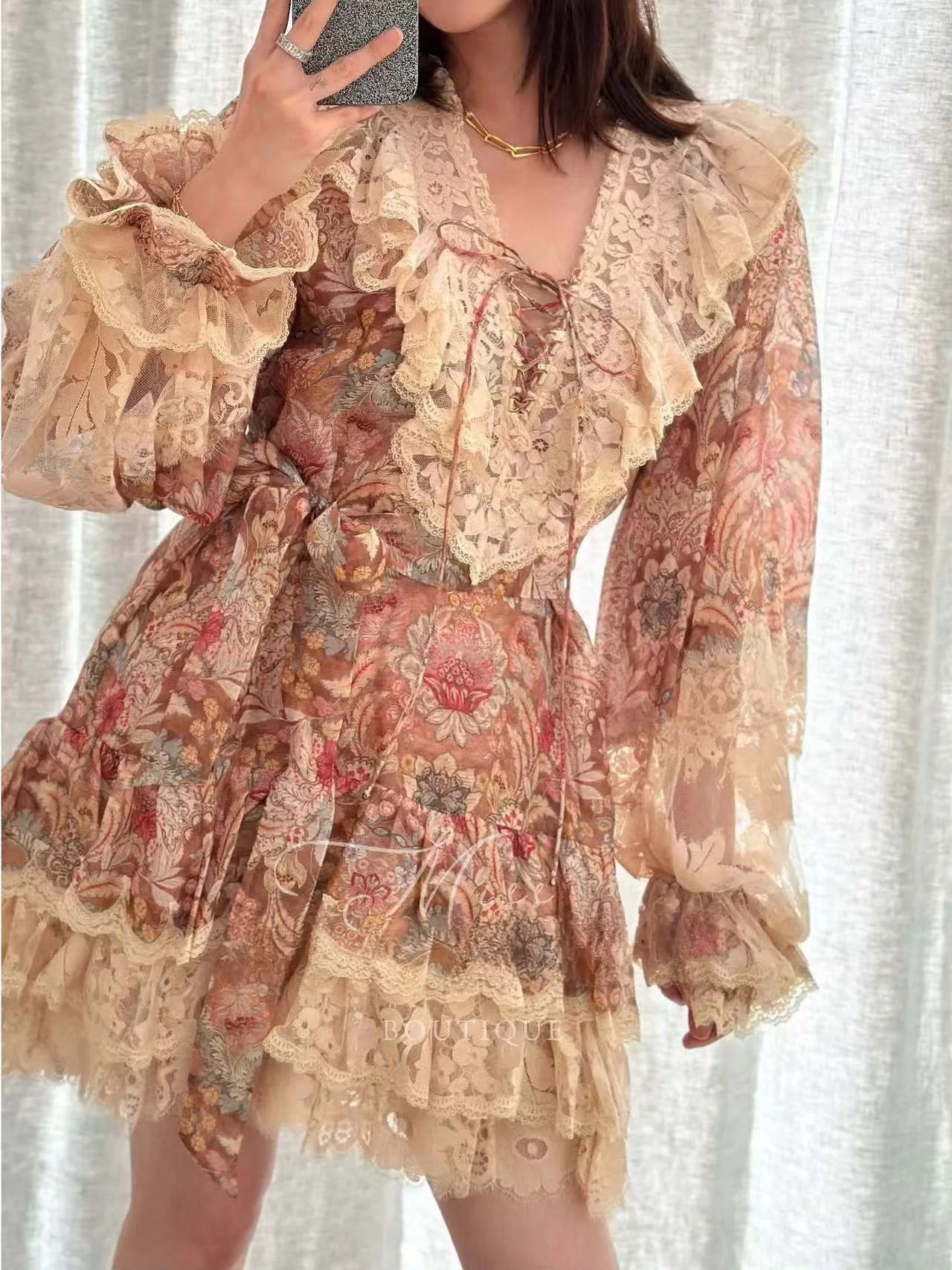 

Zhome: Новая роскошная женская модная одежда весна-лето с рукавами-фонариками, сложной вышивкой, V-образным вырезом и поясом на талии