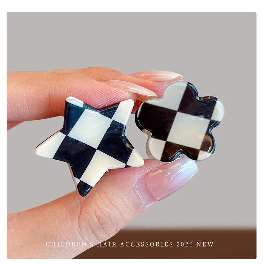 Niedliche Mini-Haarklammern in Schwarz-Weiß für Mädchen, Frauen und Kinder, in Form von Herz, Stern, Quadrat, Blume und Bär, kleine Haarspangen, Haar-Accessoire-Set – Detail 7