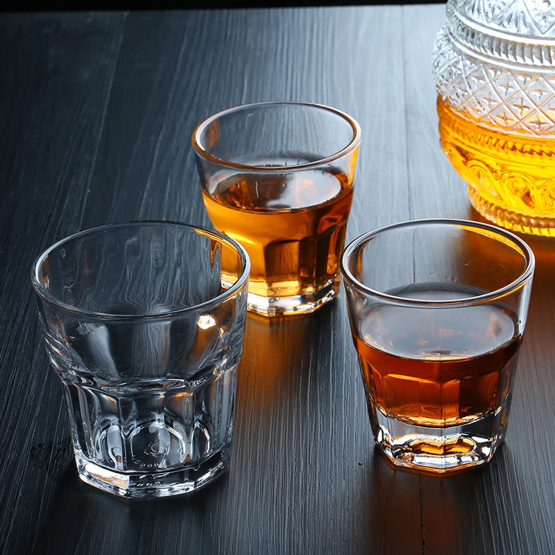 1pcs 100ml Shot Glass Cocktail Beer Skull Glass Whiskey Vodka Shot Glass Drinking Ware Glass Cup Beer Steins Drinkware Bar Tool