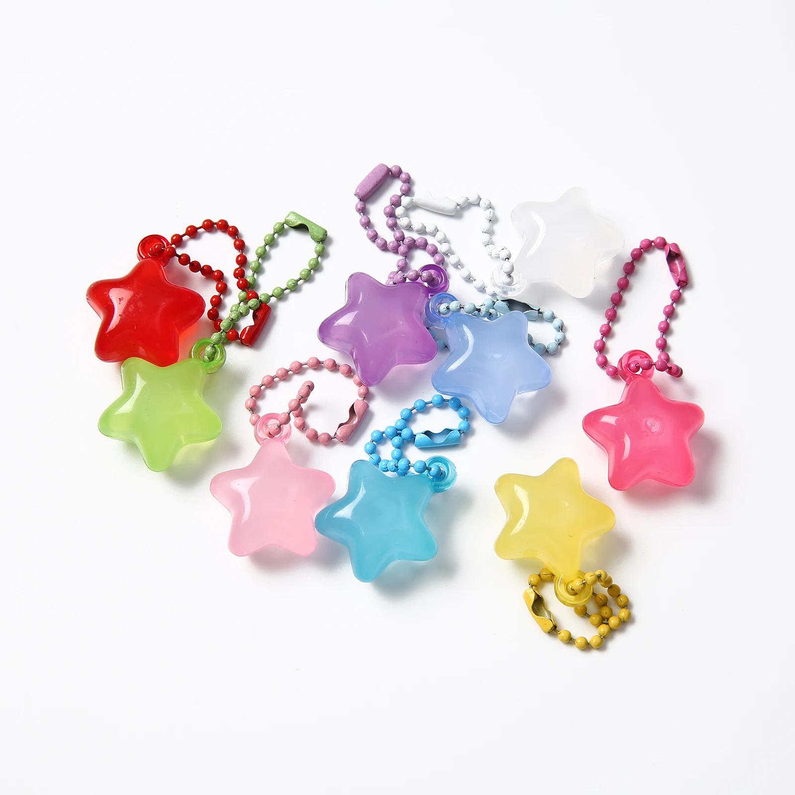 Lindo llavero de cadena con cuentas en forma de estrella: colgante de estrella acrílica colorida para bolsos/teléfonos, accesorio de moda estética Y2K, Kawaii