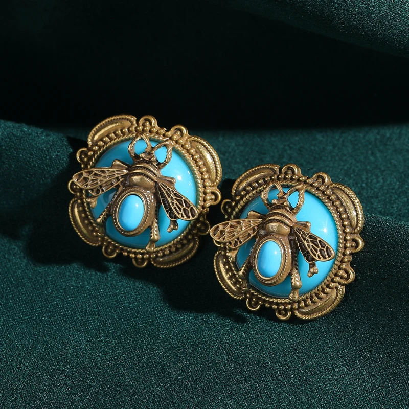 

5 Colors Vintage Moth Studs Earrings For Woman Glass Bee Antique Gold Color Luxury Quality Jewelry Cute Accessories Wedding