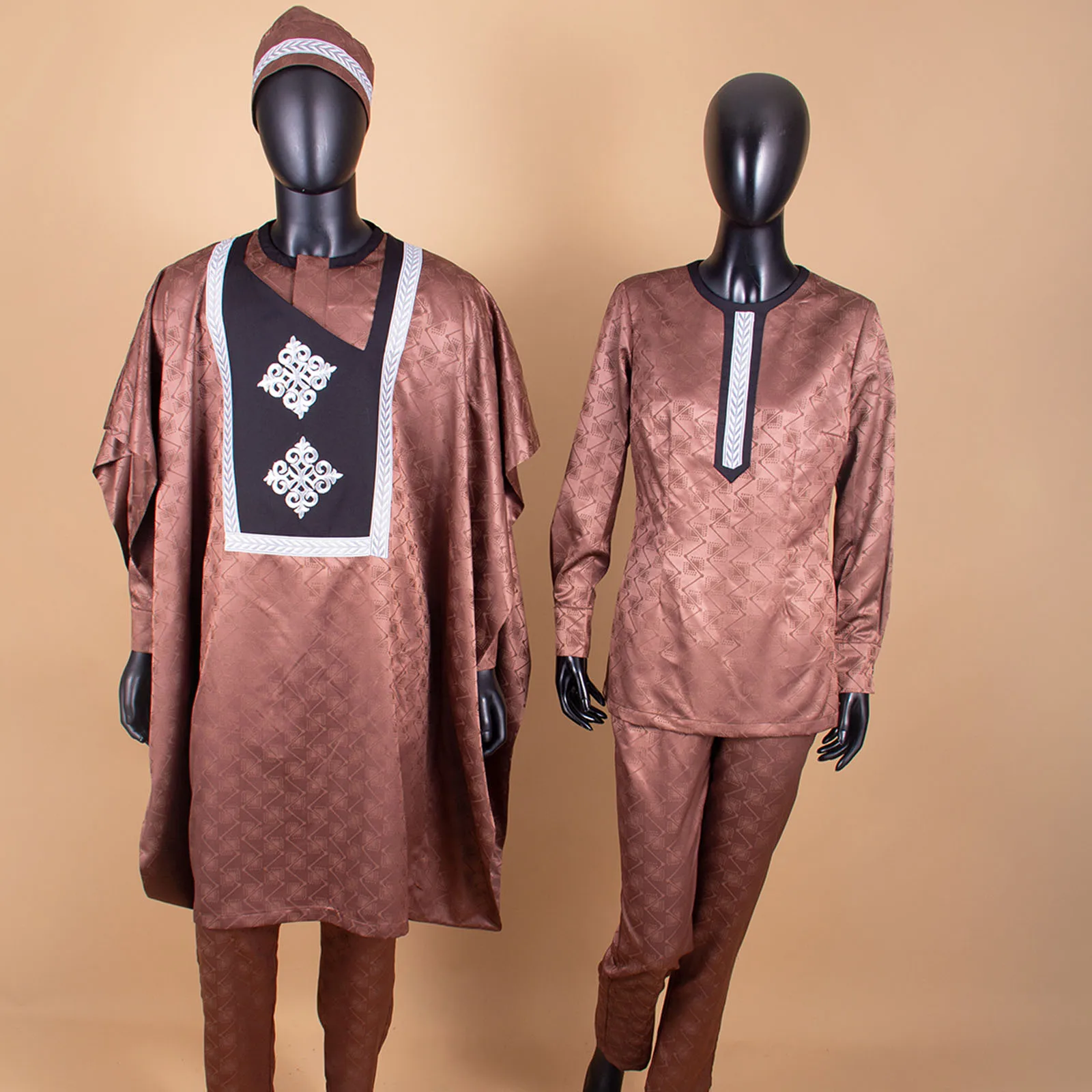 Afrikaanse Traditionele Kleding Mannen Agbada Formele Kledij Bazin Riche Outfits Mannen Gewaad Sets Met Pet Bijpassende Vrouwen Kleding Y22c062