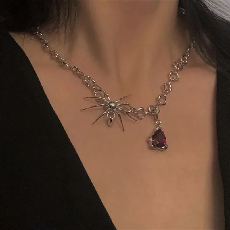 

Punk Spider Crystal Pendant Necklace Goth Chain Choker For Women Halloween Party Jewelry Gift
