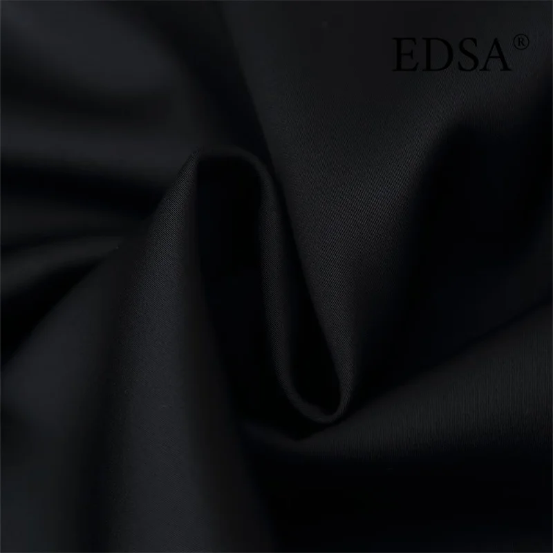 EDSA قميص قصير نسائي من الساتان الأسود مع أشرطة من الدانتيل وخط عنق على شكل قلب وسحاب جانبي لربيع وصيف بدون أكمام