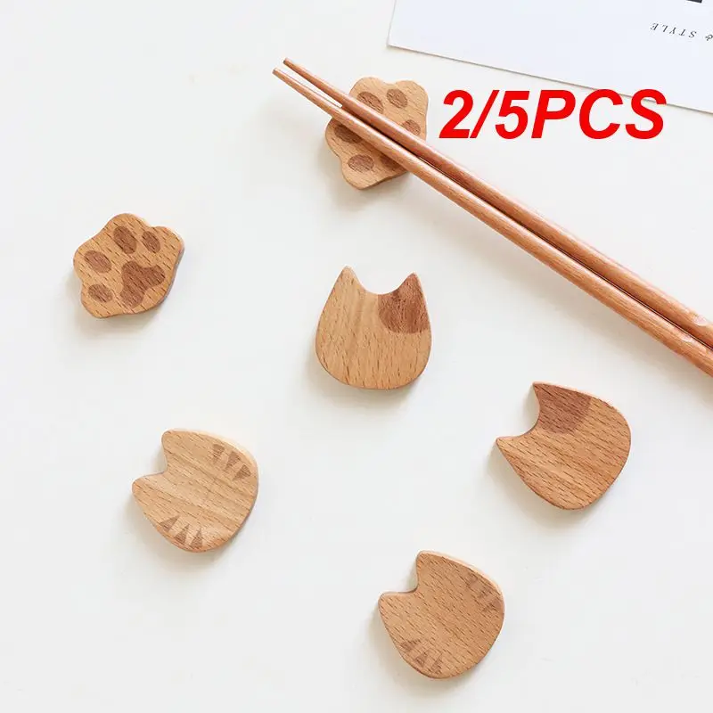 2/5PCS Japanese Style Wooden Chopstick Rest Beech Wood Cat Chopstick Rest Cartoon Rack Hotel Chopstick Rest Tableware